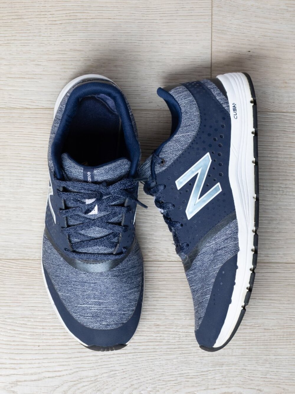 New Balance sneakers – women’s size 9.5 US / UK 7.5 / EU 41
